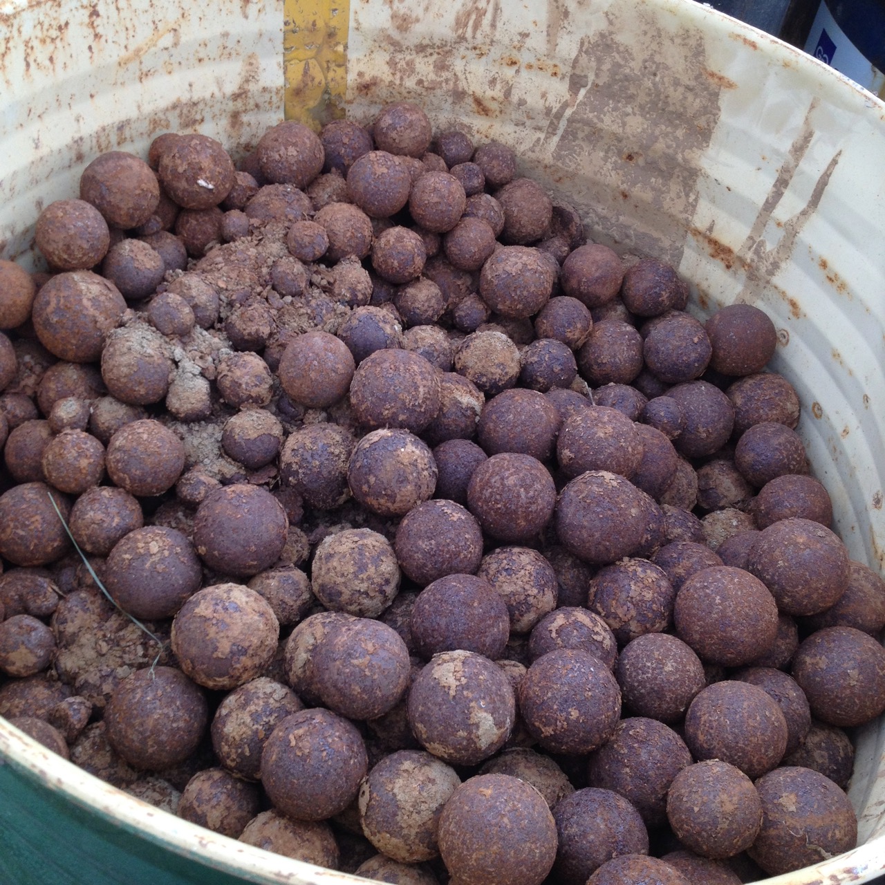 75 Units/barrels - Used Grinding Balls, Ranging In Size From Approximately 1" To 4" (note: A Barrel Is Approximately 1-ton))